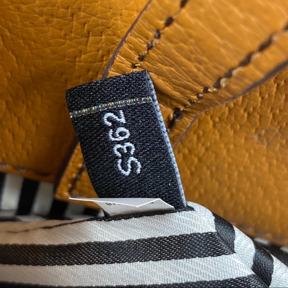 SOLD*** KATE SPADE Thompson Street Sam Satchel - Picture 8 of 16